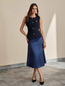 CLARA VERO Set vestă din tweed lurex bleumarin și fustă midi din satin, un costum elegant din două piese pentru femei | Costume de designer de lux | Vestă din tweed strălucitor cu curea și nasturi | Fustă midi clasică din satin bleumarin | Moda feminină 2025 - Albastru marin - Vizualizare 2