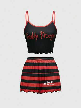 A Nightmare on Elm Street X ROMWE Conjunto de pijama informal para mujer con top tipo camiseta con gráfico de letras y shorts a rayas