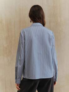 Anewsta 优雅的法式水钻装饰休闲蓝色条纹女式衬衫，宽松版型，时尚百搭，适合休闲和工作场合穿着。 - 藍色 - 查看 4