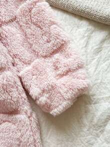 Vintaside Kids Babygirl 女婴秋冬长袖连帽提花毛绒保暖时尚连衣裙，适合居家休闲、户外活动或度假，为秋冬穿着提供舒适时尚的外观 - 粉色 - 查看 4