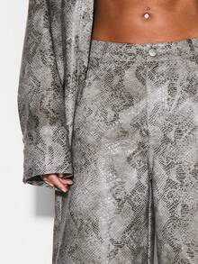 KIZN 蛇纹仿皮直筒裤高腰阔腿裤时尚个性裤装 - 灰色 - 查看 4