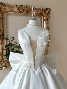 Lovelzi Elegant, Romantic, Fashionable, Dignified, Palace Style, White, Satin, Tight Fishbone, Floral Decoration, Oversized Bow Train, A-Line, Suitable For Bachelorette Parties, Weddings, Graduation Ceremonies, Vacations, Birthday Parties, Bridal Showers (Bow Is Detachable) - White - View 3