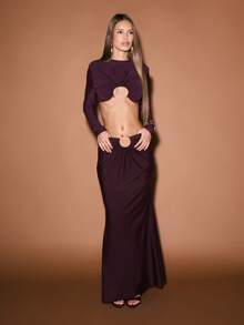 KIZN Cut-Out Front Detail High Waisted Bodycon Maxi Skirt With Ruched Design And Ring Hardware - Burgundy - View 3
