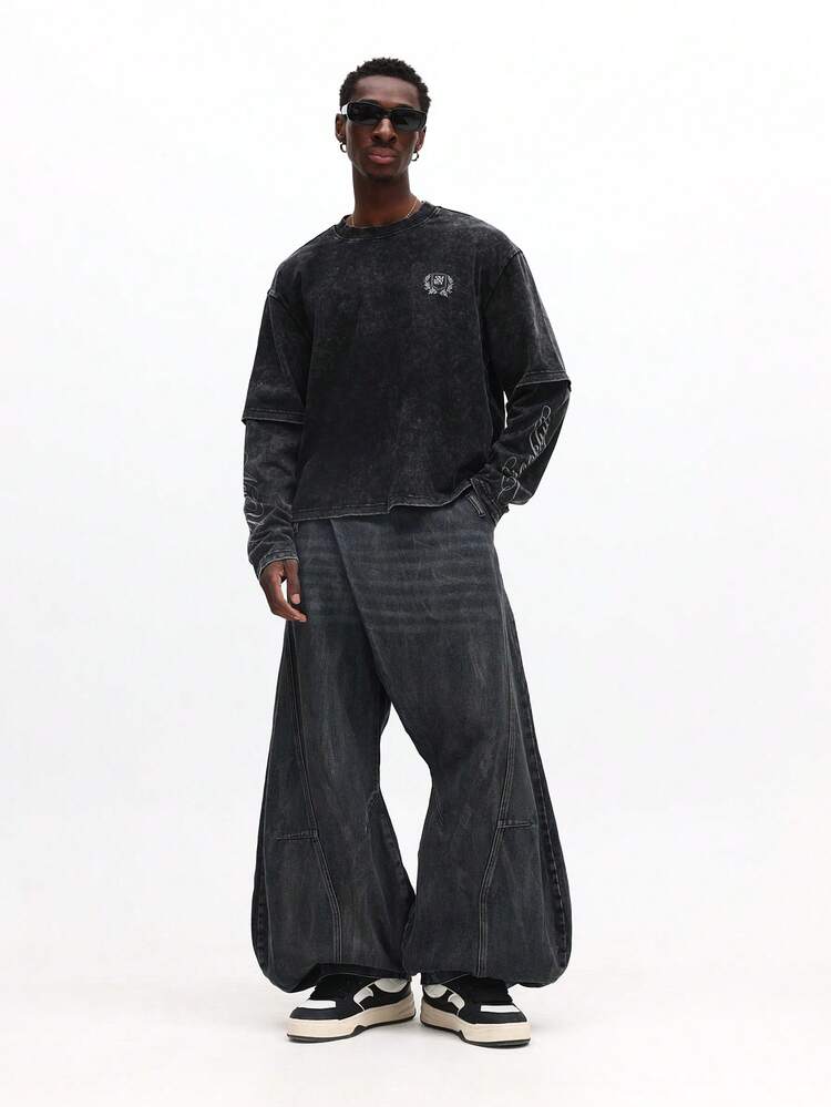 Jeans a zampa a gamba larga con fondo a zampa