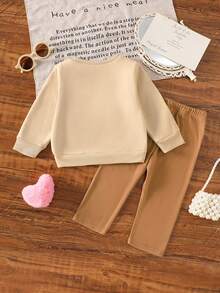 SHEIN 女婴幼儿新生儿 0-3 岁可爱心形图案长袖运动衫和紧身裤套装，日常休闲装，秋冬 - 棕色 - 查看 2