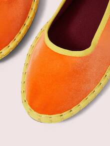 CUCCOO DOLLMOD 女式亮橙色优雅天鹅绒经典舒适天鹅绒褶皱弹力玛丽珍平底鞋 - 亮橙色 - 查看 10