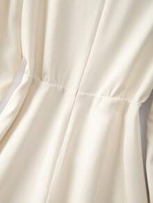 GlowEve CURVE 女式加大码V领束腰金属扣长袖喇叭连衣裙 - 杏色 - 查看 6