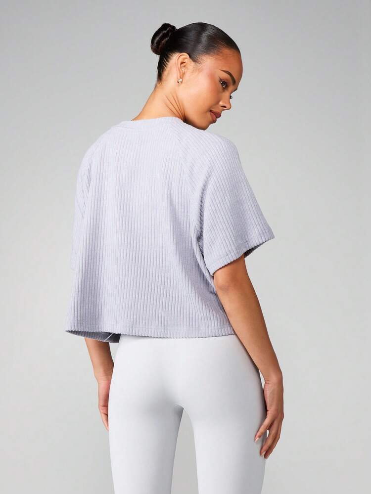 MISSGUIDED Ribbed Knit Short Sleeve Crop Top With Crew Neck For Casual Everyday Wear