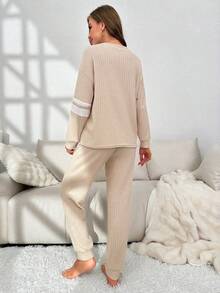 SHEIN 女士舒适罗纹长袖上衣和裤子睡衣套装，休闲家居服可爱泰迪熊睡衣套装长袖家居服套装配套家居服套装秋冬家居服 - 卡其色 - 查看 2