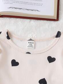 SHEIN Top à manches longues avec motif de cœur en tricot côtelé vintage doux pour bébé fille + Jupe salopette pied-de-poule, convient pour les sorties quotidiennes et les rassemblements familiaux, automne/hiver
