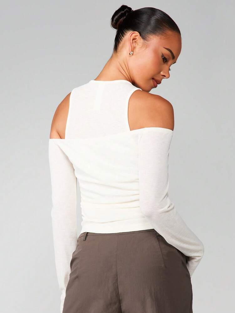 MISSGUIDED Double Layer Cold Shoulder Long Sleeve Vest Top With Cut Out Details For Casual Everyday Wear