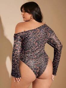 SHEIN BAE Plus Size Autumn And Winter Women's Sexy Leopard Print Asymmetric One-Shoulder Long-Sleeved Bodysuit,Thanksgiving, Christmas, New Year, Outing, Cocktail Dress, Music, Birthday Dress, Party, Off Shoulder, Asymmetric,Birthday, Family Gathering, Fall And Winter,Valentine's Day - Brown - View 2