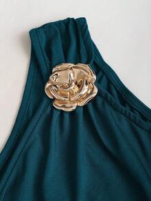 Sweetra 女式夏季金属花朵装饰细肩带背心和褶皱多层迷你裙套装 - 水鴨藍 - 查看 6