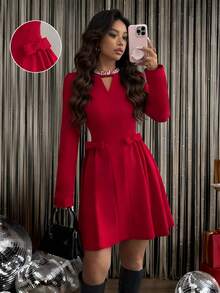 Elenzga 女士秋冬针织弹力修身圆领镂空铆钉珍珠肩长袖褶饰A字蝴蝶结派对时尚节日圣诞节优雅迷你连衣裙 - 紅色 - 查看 1