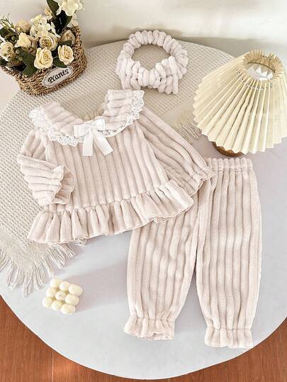Souflis Souflis 3 件套女婴优雅可爱厚柔软毛绒条纹法兰绒亲肤蕾丝花边彼得潘领长袖上衣、裤子、蝴蝶结头带 3 件套
