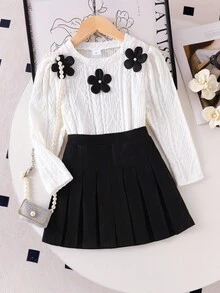 SHEIN Elladie kids 女童可爱黑色碎花装饰白色长袖圆领打底衫搭配黑色百褶舒适迷你裙T恤套装 - 白色 - 查看 4