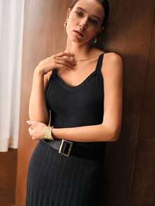 MOTF PREMIUM 纯色褶饰下摆吊带毛衣裙（不配腰带） - 灰色 - 查看 6