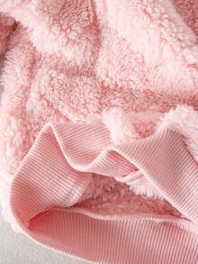 SHEIN Babygirl 可爱粉色心形毛绒运动衫和松紧腰裤套装，秋冬