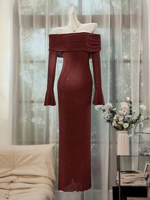 Glamine Women's Off Shoulder Solid Color Flare Sleeve Sequin Elastic Party Dress, Autumn/Winter Off The Shoulder Lace Dresses Fringe Dresses Sequin Dresses Beaded Dresses Blazer Dresses Corpcore Dark Siren Halloween Costumes / Halloween Dresses Christmas Party Dresses Fallfashion Lace Midi Christmas Party Dress Dark Siren Halloween Dres - Burgundy - View 2