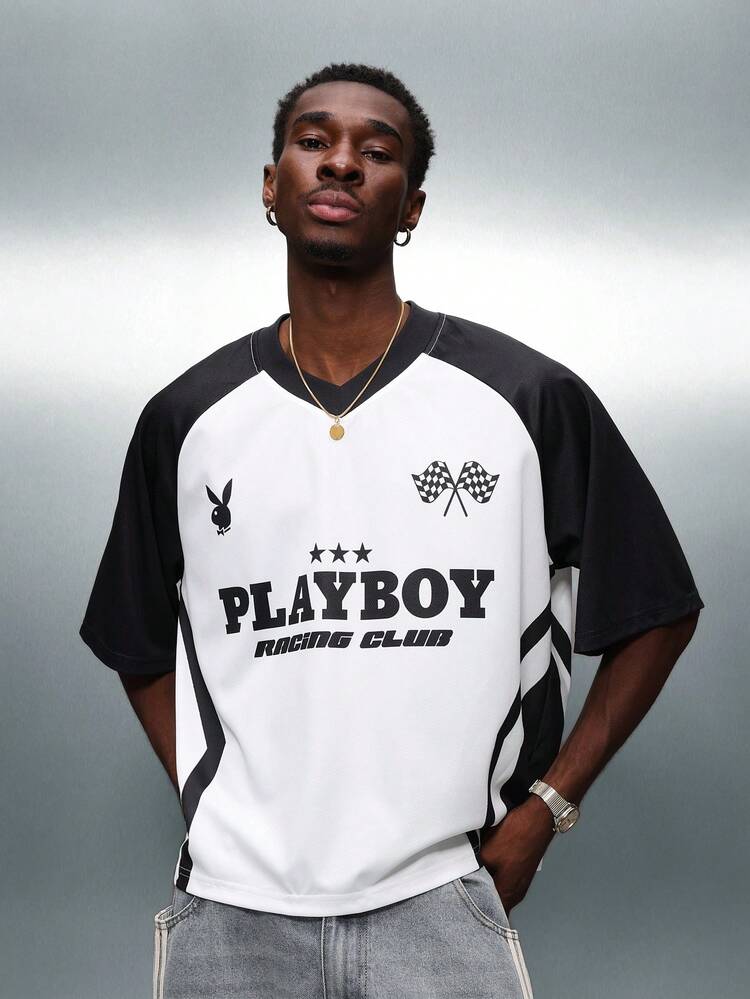 PLAYBOY X SUMWON T-shirt coupe carrée à col en V avec graphismes de course