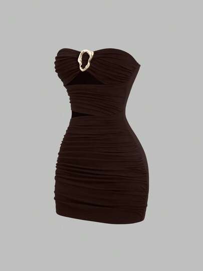 Sweetra Vestido mini ajustado y sexy sin tirantes con hebilla de metal para mujer