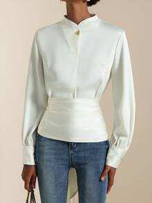 Lyxana Camisa elegante de mujer de manga larga con botón de metal, lazo y satén de unicolor - Beis - Ver 1