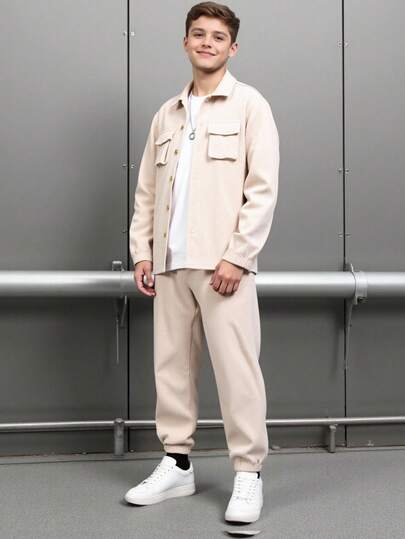 2 件套青少年男孩休闲翻盖口袋灯芯绒领长袖衬衫和宽松长裤套装，适合学校、花园、海滩、生日、春夏秋冬