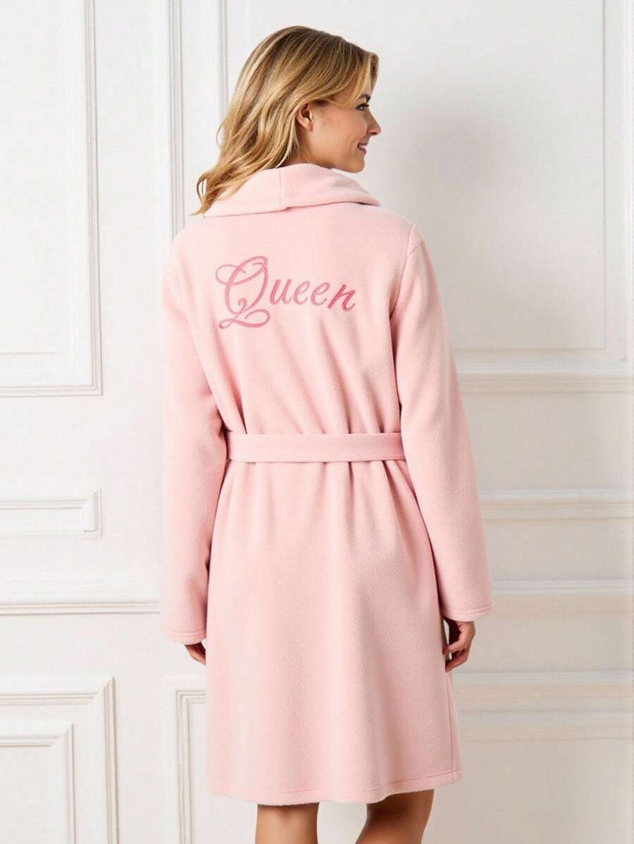 女士绒毛法兰绒长袍，休闲优雅粉色长袖长袍，饰有刺绣英文文字，前后系带，秋冬季舒适家居服，温暖舒适 - 粉色 - 查看 1