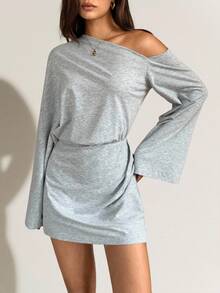 SHEIN Tall 女士时尚通勤纯色不对称领喇叭袖迷你连衣裙，露肩，俱乐部连衣裙，女士秋季连衣裙 - 灰色 - 查看 3