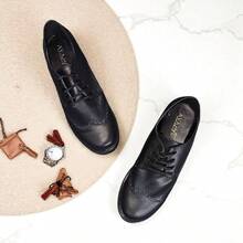 Women Oxfords Shoes - Black - View 3