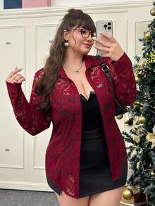 CovetEZ Blusa de encaje de manga larga y talla grande en rojo - Burdeos - Ver 6