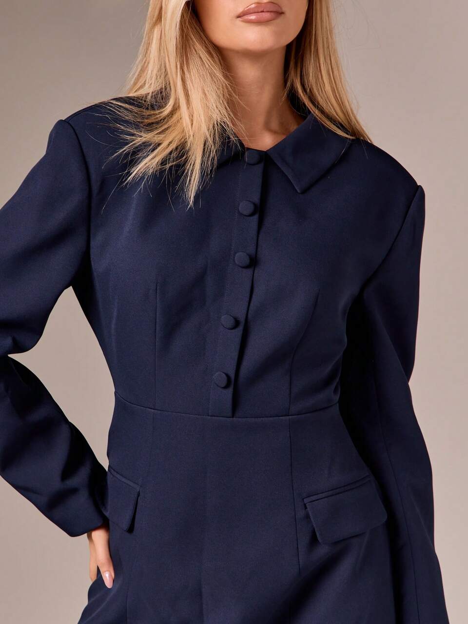 AiiRZ Kleid mit Laternenärmeln, Kragen, Knopfverschluss, Mini-Länge, extrem breiten Schultern und Taschen, geeignet für Partys und Hochzeitsgäste