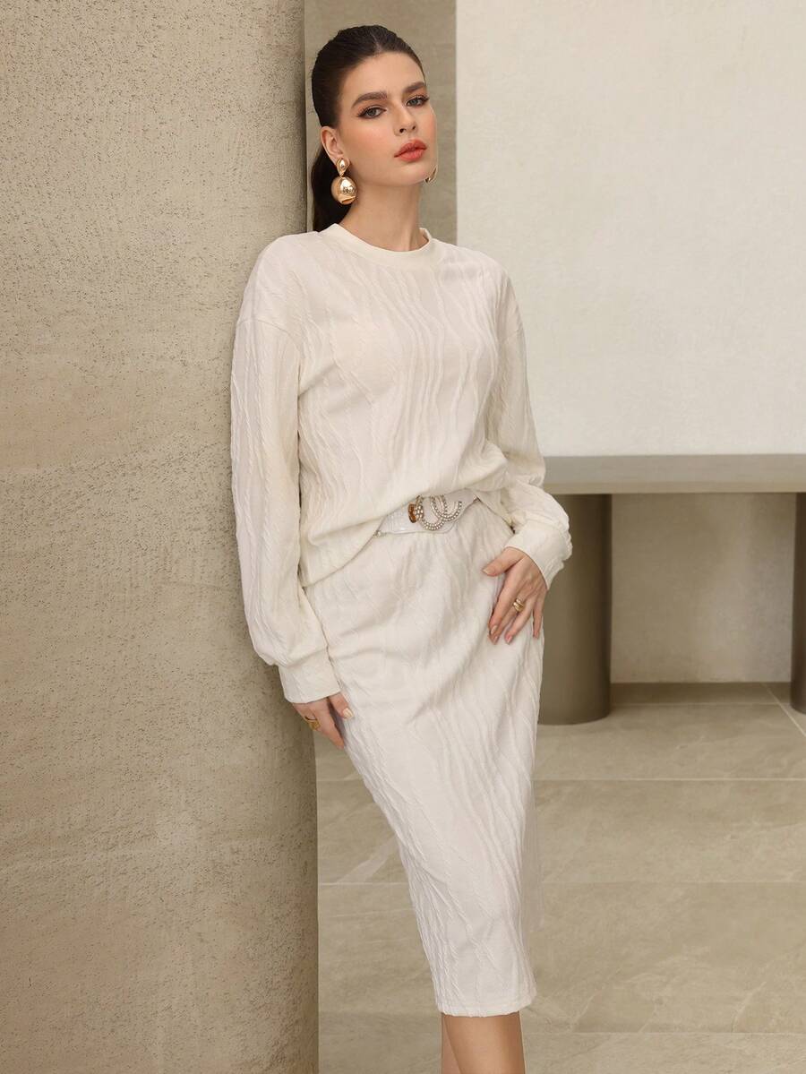 Modelyn 女式针织提花米色长袖圆领裙套装，休闲时尚两件套