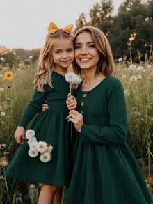 Emery Rose Kids Emery Rose Kids 女童純色長袖羅紋連身裙，前襟鈕扣設計，適合秋冬穿著 - 綠色 - 查看 4
