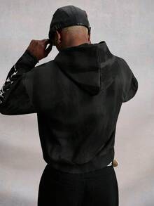 PAVTROS Manfinity Streetrush Men's Gothic Letter Print Long Sleeve Casual Hoodie Sweatshirt, Halloween Gothic Crop Hoodie For Men, Street Style New York Flame Print, Fall And Winter Hip Hop Pullover, Streetwear, Oversized Graphic Sweatshirt, Rapper Sweatshirt, Boy Friend Gifts.