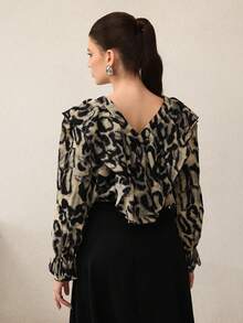 Modelyn Blusa de mujer de manga larga con cuello en V, manga acampanada, estampado de leopardo y volante en el bajo - Multicolor - Ver 5