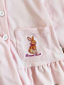 SHEIN 2pcs Baby Girls' Light Pink Autumn Cute Sleep Set,Rabbit Embroidery Peter Pan Collar Patchwork,White Lace Pocket,Ruffle Hem Cardigan & Pants Pajama Suit - Pink - View 3