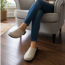 Women Clogs - 米色 - 查看 2