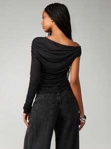 MISSGUIDED Off Shoulder Sheer Knitted Long Sleeve Top With Draped Neckline And Fitted Silhouette For Layering - Brown - View 2