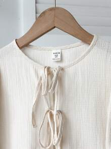 SHEIN 少女休闲简约舒适圆领长袖蝴蝶结纹理面料衬衫，返校季 - 杏色 - 查看 3