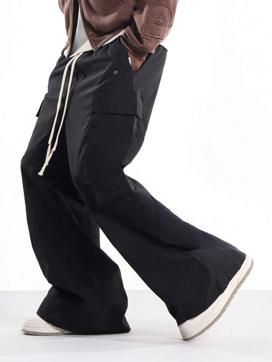 SUMWON 超宽腿宽松实用工装裤宽松街头风格秋冬超大时尚抽绳腰部休闲裤，带多个口袋 - 黑色 - 查看 1