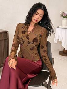 EastFlair 女式花卉图案纽扣设计不对称下摆中式长袖上衣 - 巧克力棕 - 查看 5