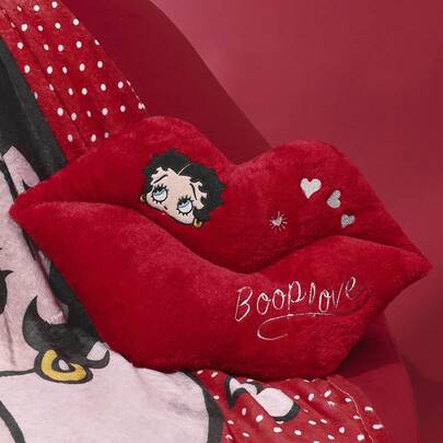 Betty Boop x SHEIN 1 chiếc gối trang trí hình môi đỏ, thêu hình trái tim, chất liệu nhung mềm mại, có thể đặt trên ghế sofa, giường, ghế, v.v. Ý tưởng quà tặng, thích hợp cho tiệc tùng, ngày lễ, Ngày Valentine.