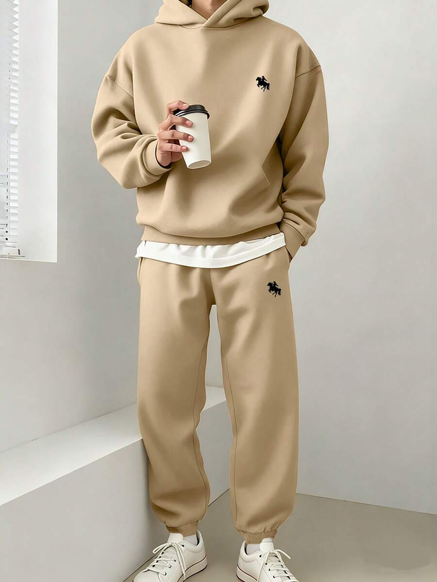 Claim Dot 经典卡其色马图案保暖套装，宽松休闲卡其色连帽衫和运动裤套装，男士两件套，秋冬服装