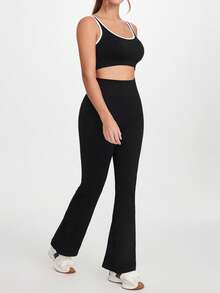 SHEIN Sports Bộ quần ống loe ôm vừa vặn và áo ngực thể thao viền tương phản dành cho nữ - màu đen - Xem 3