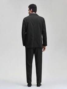 Officeau 男士两件套西装，竖条纹双排扣西装外套和西裤，适合商务、婚礼、派对、宴会、正式场合，经典富贵风格西装，包含西装外套和西裤。 - 黑色 - 查看 3