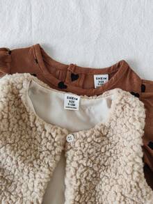 SHEIN Vintaside Kids 2 pièces/Set Veste sans manches style campagnard pour tout-petits filles + Robe à manches bouffantes en velours côtelé, Tenue décontractée mignonne pour tous les jours, Épaisse et chaude, Design minimaliste et élégant, Automne/Hiver - Tabac - Voir 5