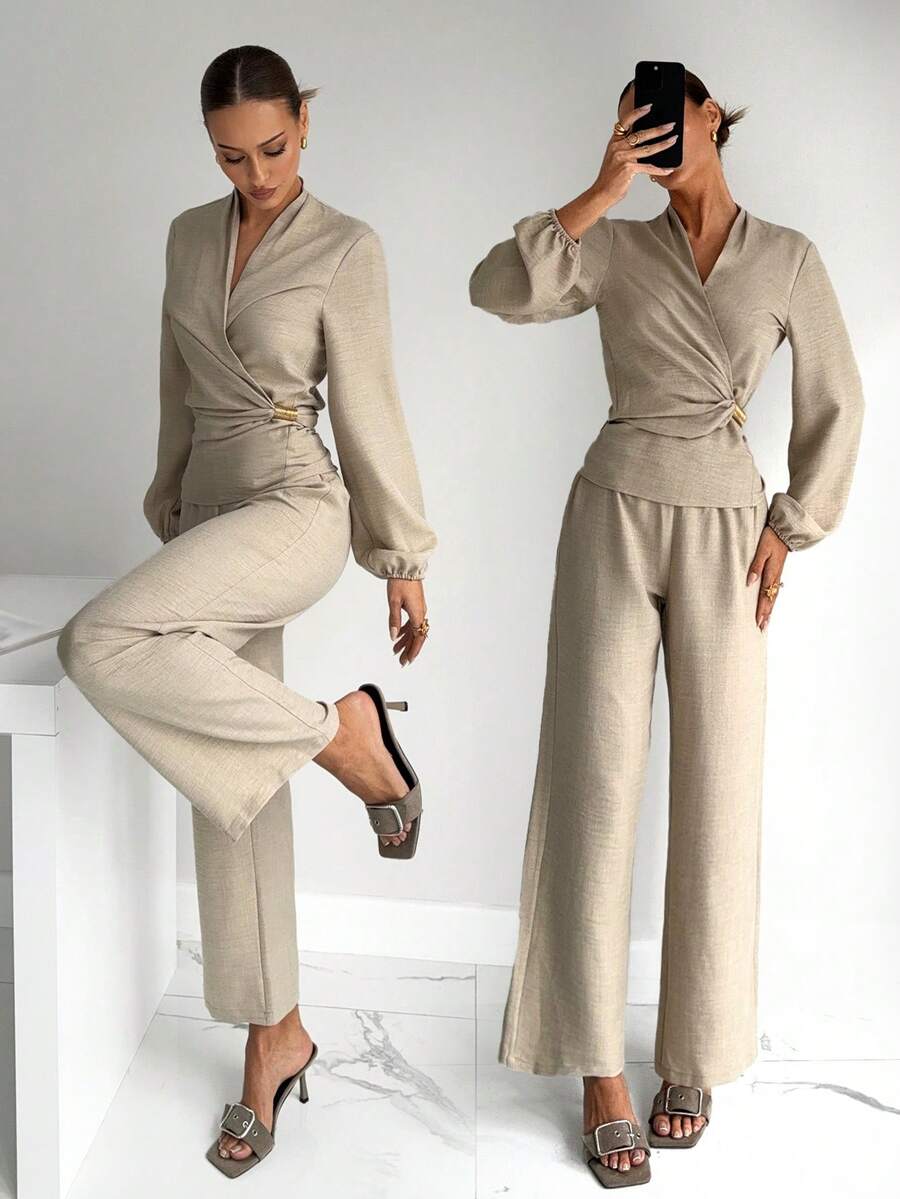 Siren Gaze Conjunto de camisa de manga larga con drapeado y hebilla metálica de color contrastante, y pantalón recto para mujer (2 piezas) - Albaricoque - Ver 1