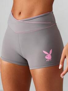 Missguided x Playboy Bộ áo ngực thể thao lưng chéo và quần short cạp cao có viền tương phản dành cho tập yoga và thể dục - Xám - Xem 5