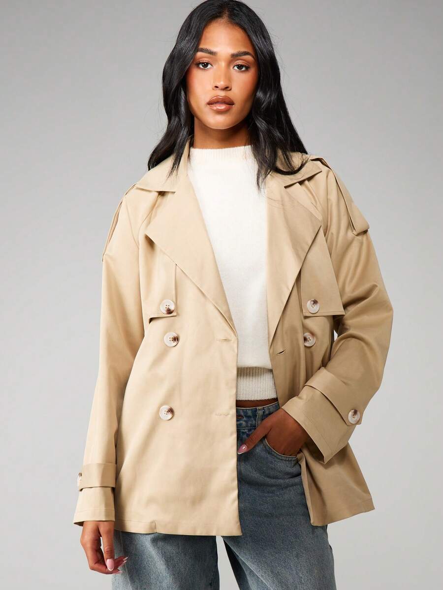 MISSGUIDED 经典双排扣风衣，配有腰带和纽扣细节，适合秋冬外套 - 卡其色 - 查看 1